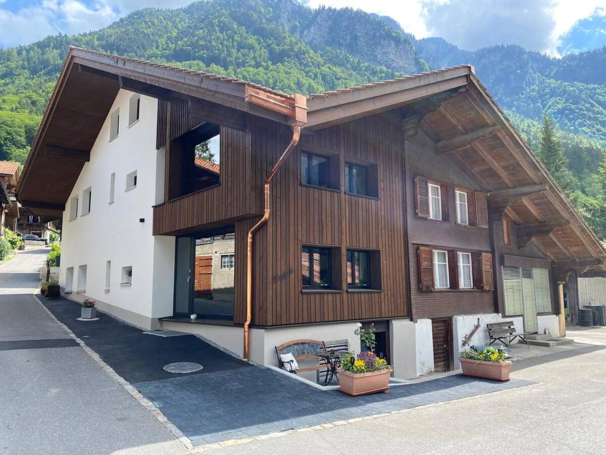 Beim Brunnen Apartamento Gsteigwiler Exterior foto